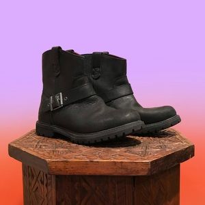 Timberland pull-on boots